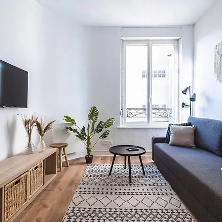 Le Cosy - 2 Chambres - Hyper Centre Lägenhet *